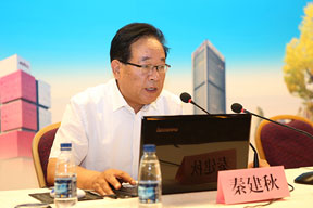 江蘇南通二建集團(tuán)第九公司總經(jīng)理秦建秋介紹項(xiàng)目模擬股份制