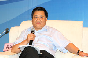 中施企協(xié)信息化專家委員會(huì)主任委員黃如福研究員參與對(duì)話交流