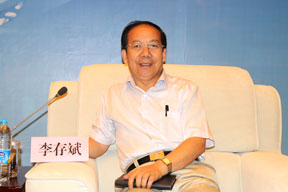 中施企協(xié)信息化專家委員會(huì)委員李存斌教授參與對(duì)話交流