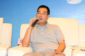 浙江省建工集團(tuán)有限公司董事長(zhǎng)吳飛參與對(duì)話交流