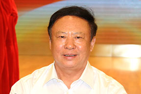 中施企協(xié)曹玉書會(huì)長(zhǎng)出席會(huì)議并發(fā)表講話