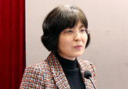 國(guó)家發(fā)改委投資研究所副所長(zhǎng)、研究員楊萍作宏觀經(jīng)濟(jì)形勢(shì)及PPP改革背景演講