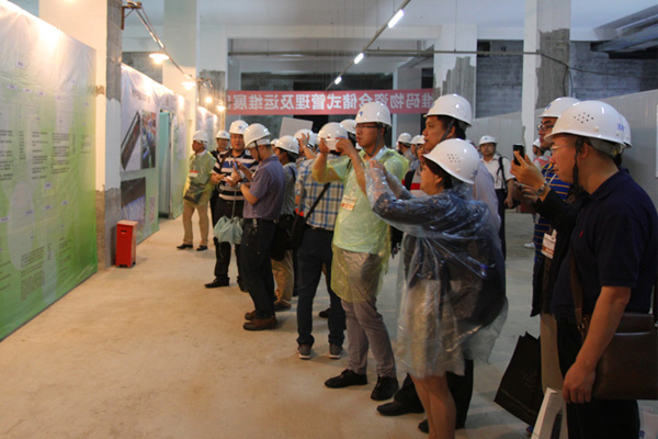 現(xiàn)場觀摩與交流
