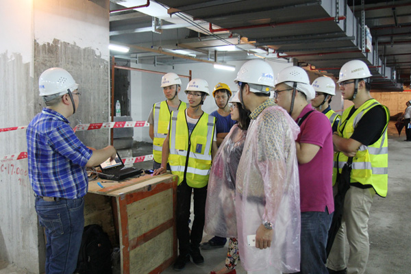 現(xiàn)場觀摩與交流