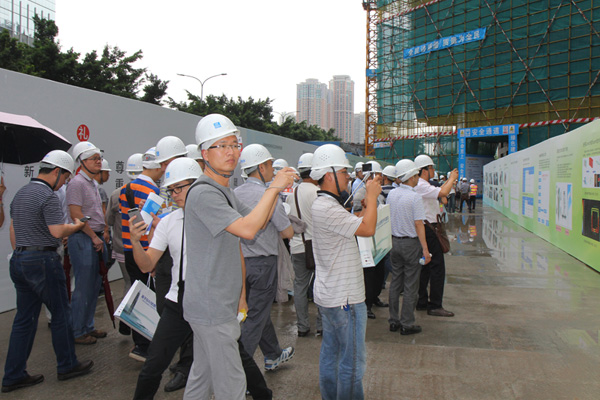 現(xiàn)場(chǎng)觀摩與交流