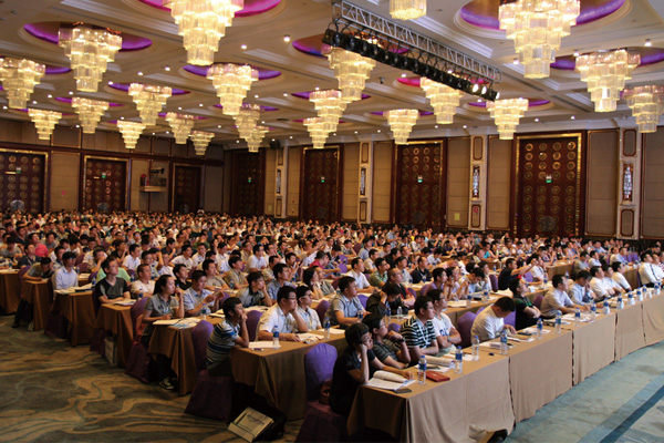 現(xiàn)場觀摩與交流