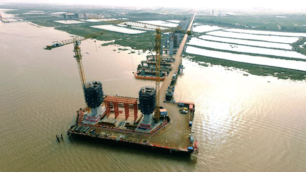 甬臺溫復(fù)線平蒼段3標(biāo)鰲江特大橋南岸承臺全部完成