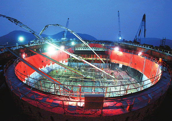 平潭公鐵大橋首個(gè)主塔墩承臺第一次澆筑已完成