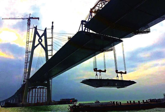 中鐵山橋承制的港珠澳大橋青州航道橋成功合龍