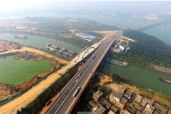 廣西貴港船閘公路改線項目全線通車