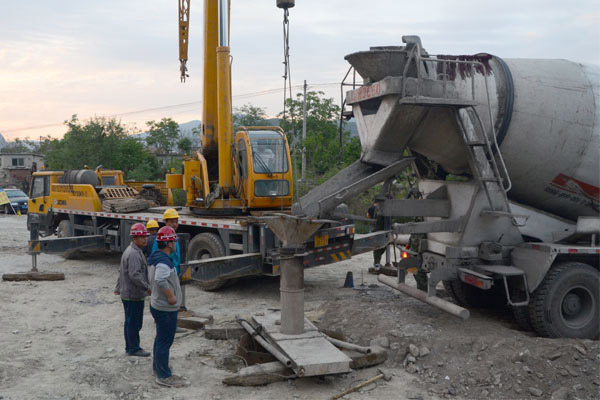 北京108國道改建工程完成全線首批樁基施工