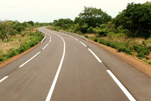 科特迪瓦布魯納至馬里邊境公路工程全線建成通車