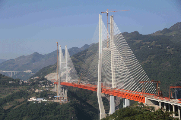 中交二航局第五工程分公司畢都高速北盤江特大橋合龍