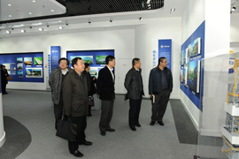 與會代表參觀企業(yè)和現(xiàn)場觀摩交流 