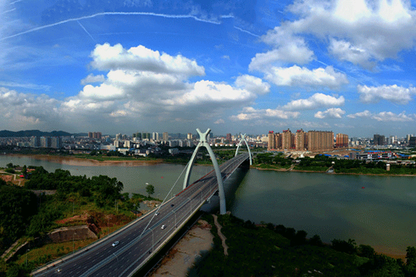 中鐵四局承建的南寧英華大橋獲評國家優(yōu)質(zhì)工程獎