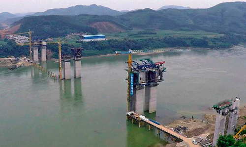 梧柳項(xiàng)目部