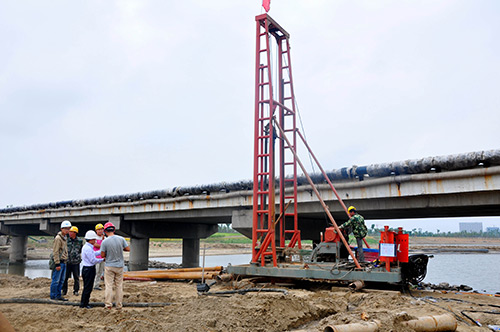 正循環(huán)打樁機正在作業(yè)