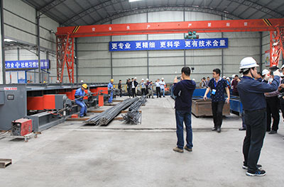 中交二航局鄭州航空港制梁場觀摩