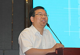 《施工企業(yè)管理》雜志社主編龔煒主持會(huì)議