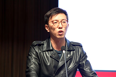 江蘇萬潤軟件科技有限公司實施總監(jiān)劉海東介紹演示相關(guān)產(chǎn)品