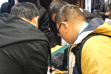 成果展示現(xiàn)場