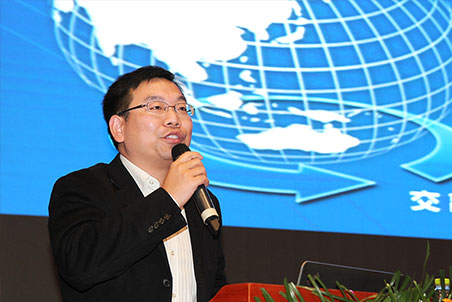 《施工企業(yè)管理》雜志社副主編龔煒主持會議